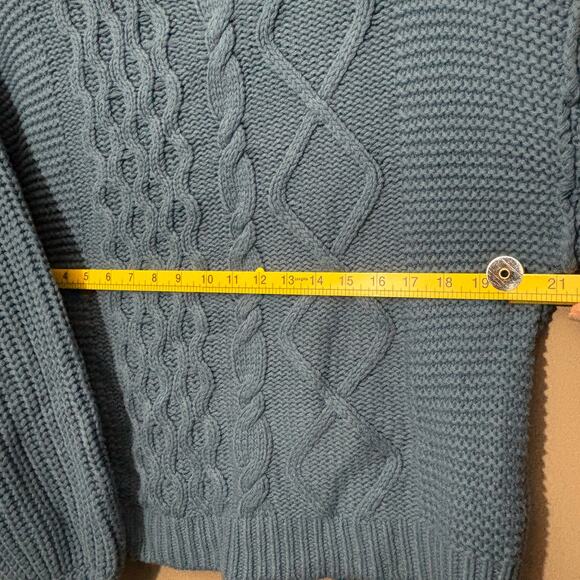 Free People Dream Cable Blue CHUNKY Crew Neck Sweater NWOT Size XS FLAW - Picture 11 of 14